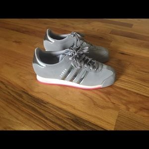 Adidas sneakers women’s 9.5